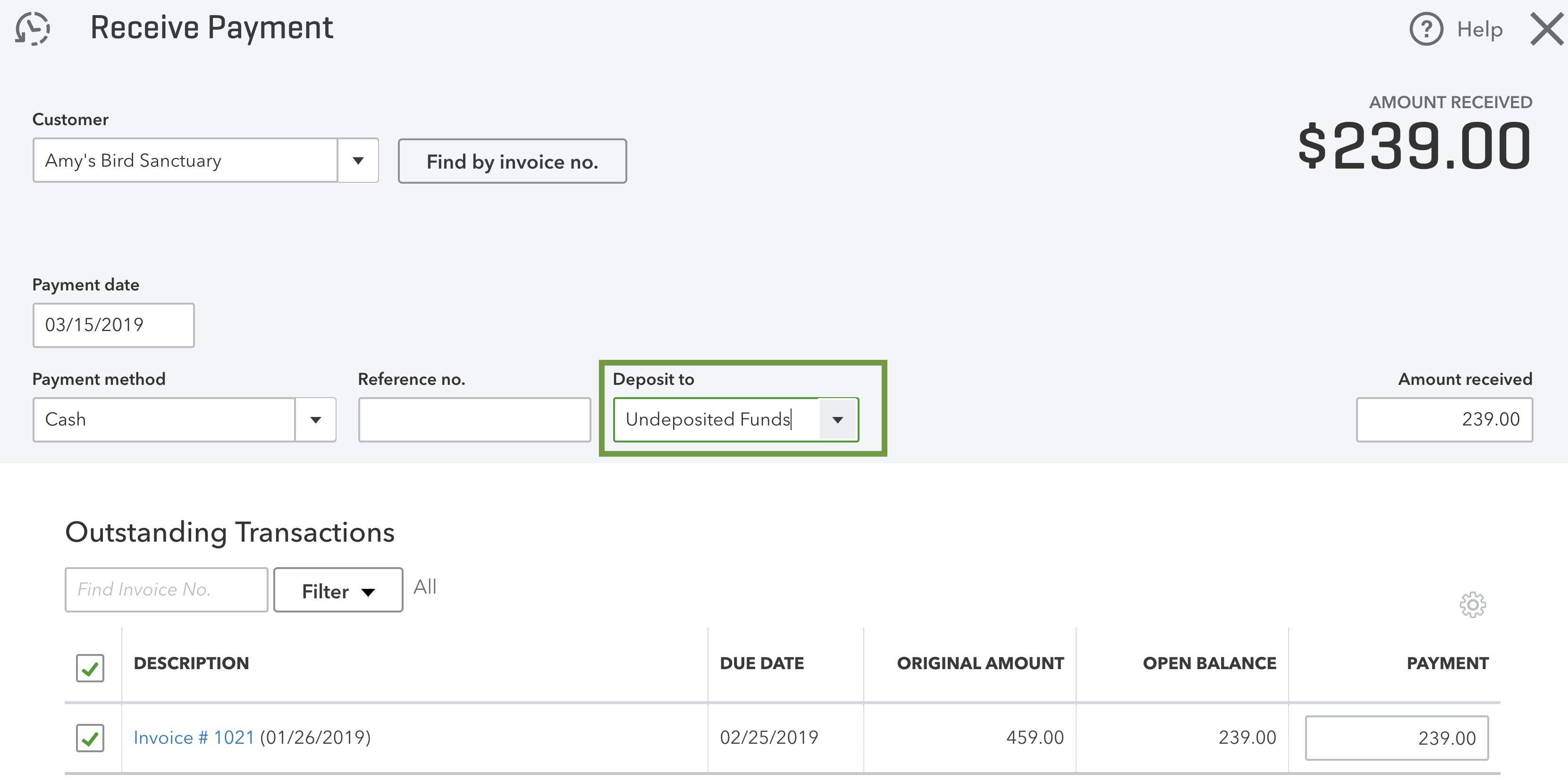 This image shows the receive payment form and highlights the Deposit to section. Undeposited Funds is selected